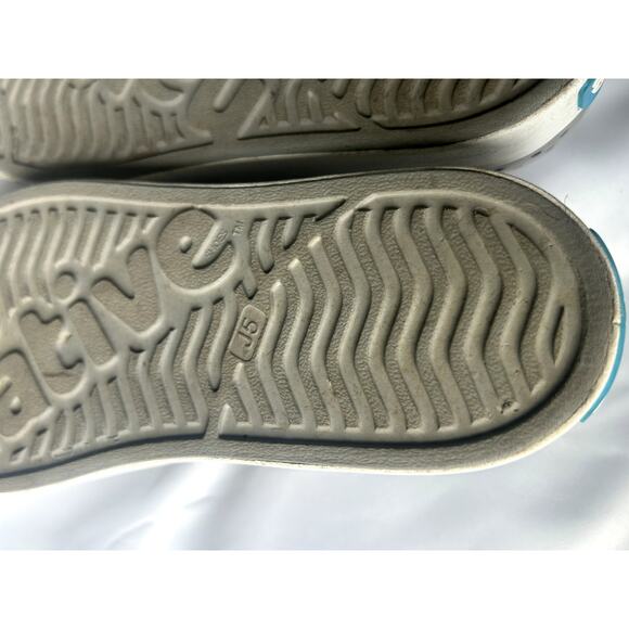 Native Jefferson Water Shoes Big Boys/Girls J5 - Picture 7 of 9